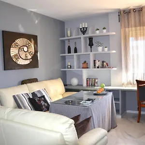 Cozy & Free Parking Appartamento Siviglia